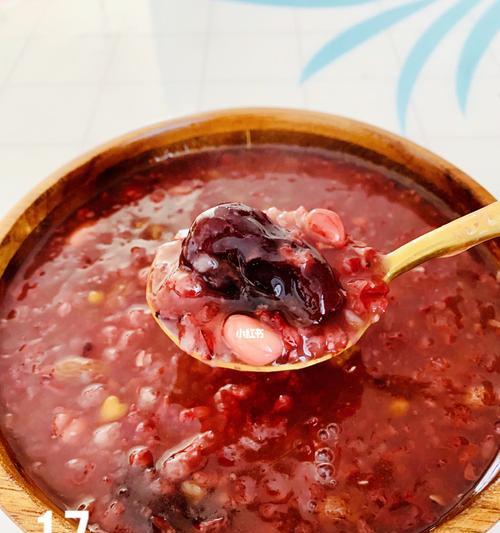 腊八粥的食材搭配美味无比（探秘让腊八粥更加美味的食材搭配，带您享受温暖与滋味的结合）