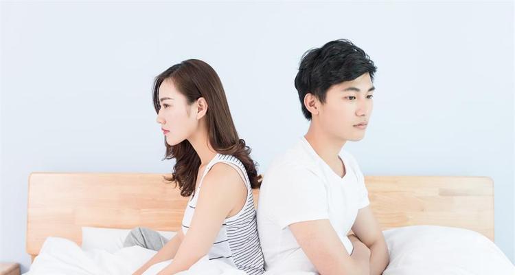 挽回男友不分手的绝招（打造稳固关系，重新点燃爱火）