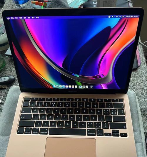 苹果MacBookAir（追求轻薄便携的工作伙伴）