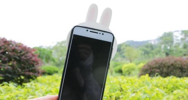 vivoX7Plus全面教程（掌握vivoX7Plus截图技巧，记录精彩时刻）