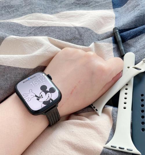 AppleWatch小技巧大揭秘（发现AppleWatch的隐藏功能，让你更好地使用它）