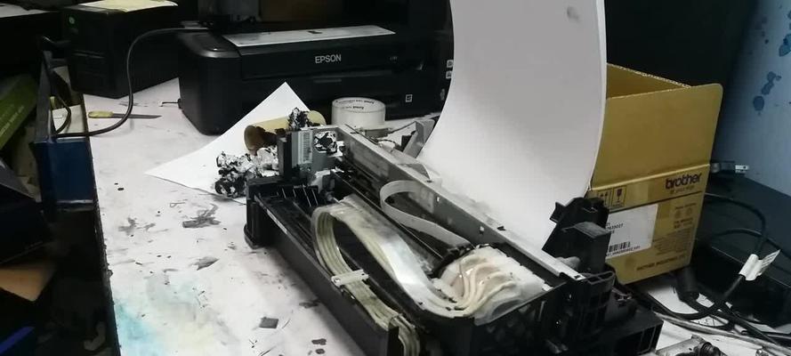 复印机的易损性及修理方法（了解复印机的易损性及保养维修技巧）