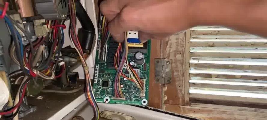 威能壁挂炉F22故障现象及解决方法（探究F22故障原因）