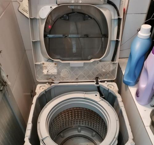 洗衣机内桶的拆卸与清洁方法（轻松拆卸内桶）