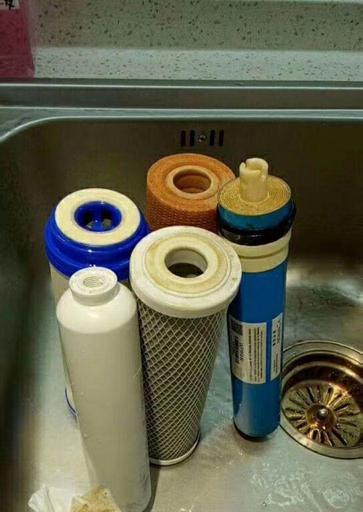 净水器不进水怎么处理（解决净水器无水问题的实用方法）
