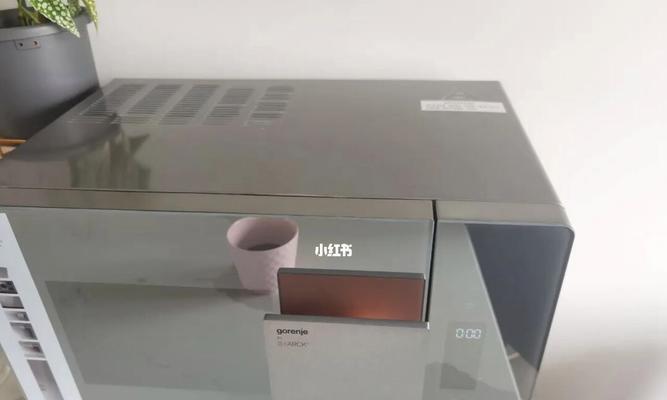 解决冰箱噪音问题的实用指南（冰箱噪音修复技巧及关键步骤）