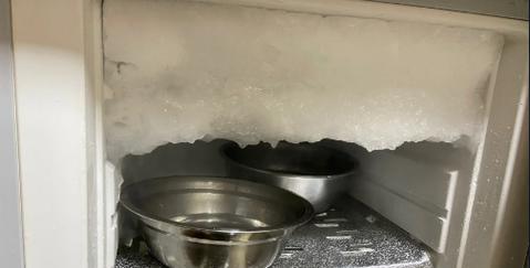 冬季冰箱除冰不制冷，应该注意的事项（如何正确操作冬季冰箱除霜功能）