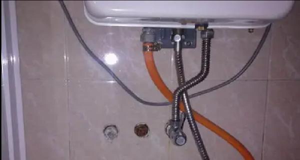 储水热水器漏水的修复方法（如何修复储水热水器漏水问题）