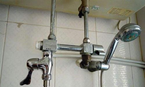 储水热水器漏水的修复方法（如何修复储水热水器漏水问题）