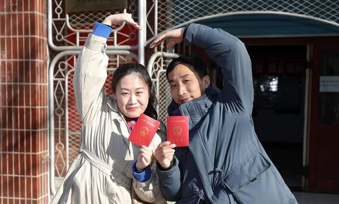 年轻人为何滥用“谐音词”？新华社批评的背后原因是什么？