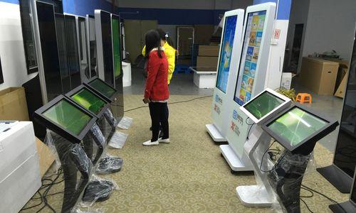 云南触摸电视电脑一体机供应商有哪些？选择品牌时应注意什么？