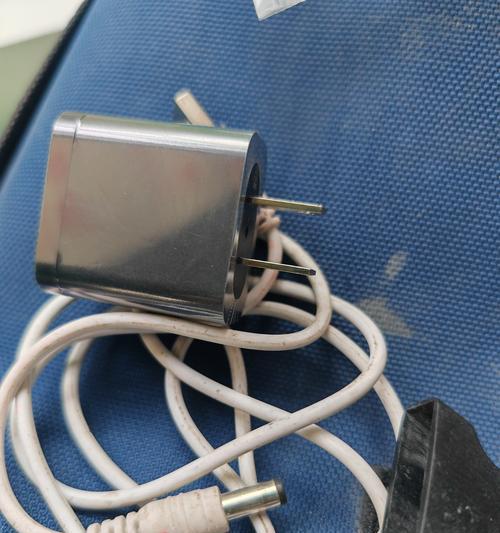 充电宝上的充电器有何用途？如何正确使用？