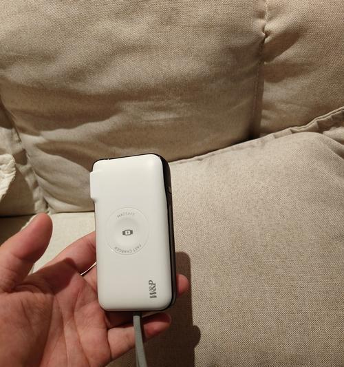 充电宝上的充电器有何用途？如何正确使用？