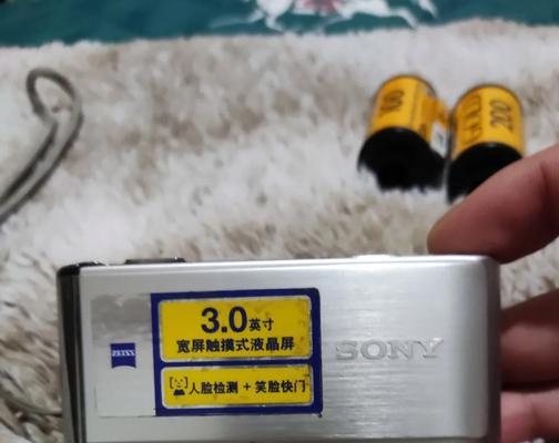 索尼照相机万能充电器怎么用？有哪些步骤？