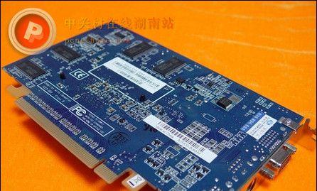 显卡蓝色的按钮是什么？有什么功能？