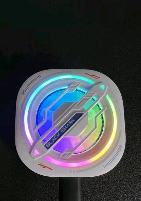 苹果手机夹子散热器有什么作用？使用中常见问题有哪些？