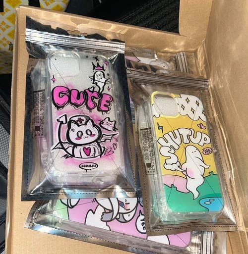恐怖小幽灵手机壳的使用技巧是什么？