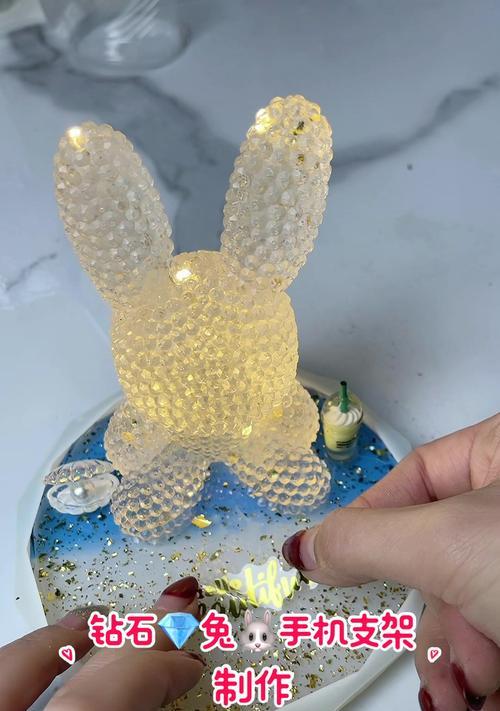太空泥制作手机支架的方法是什么？步骤详细吗？