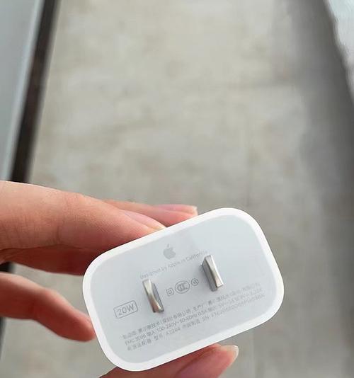 妖刀拔充电器使用步骤是什么？如何安全充电？