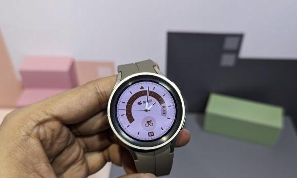三星watch5运动健康功能如何查看？