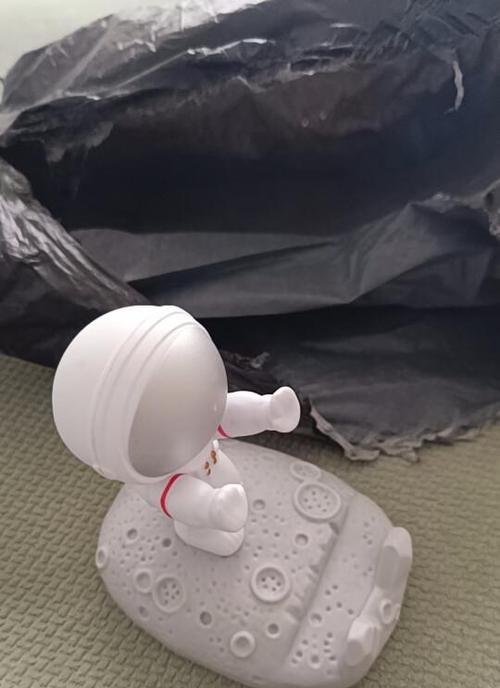 手机支架桌边挂饰推荐有哪些？如何选择搭配？