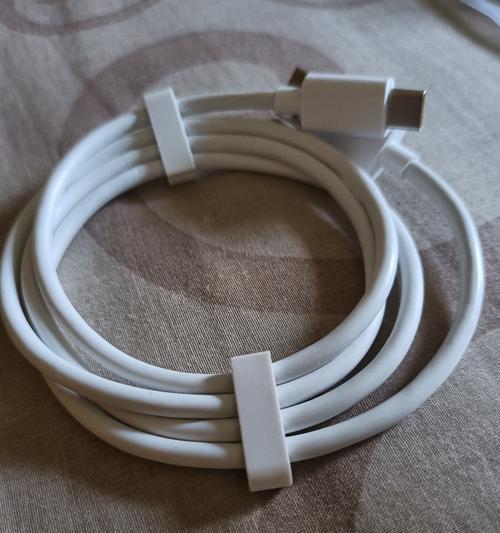3.1A与66瓦手机充电器有何不同？哪个充电更快？