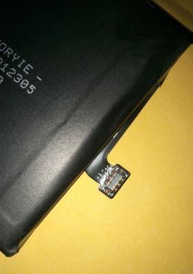 键盘盖板上的排线有何作用？排线损坏如何更换？