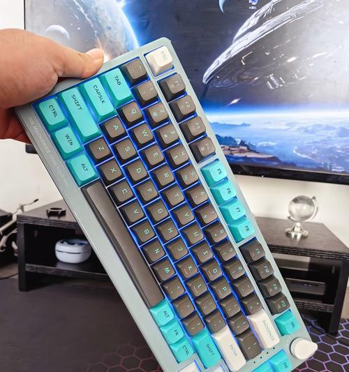 哪款键盘打字感觉最轻巧？