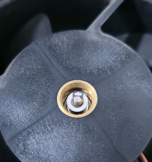 散热器风扇拆解步骤是什么？