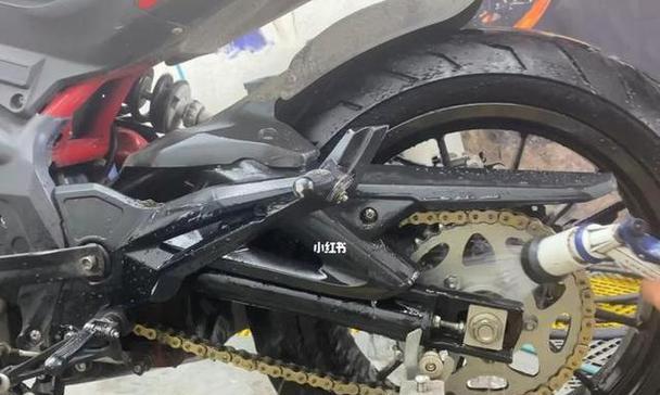 电瓶车底线调整方法是什么？调整后如何确保安全？