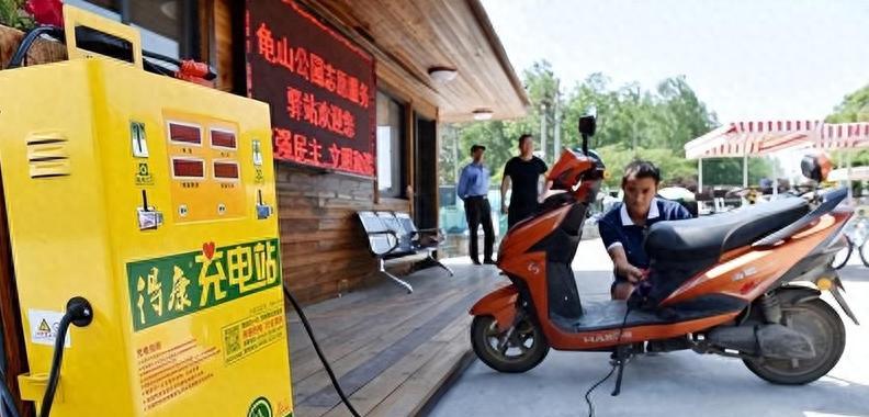 【三伏天电动车充电5大禁忌！高温天避开3个时段，今晚行动还来得及】图1