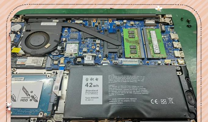 电源插电的正确方法是什么？插电后如何检查电源工作状态？
