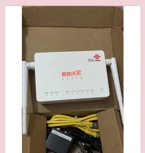 如何将光猫机顶盒巧妙隐藏在电视后？