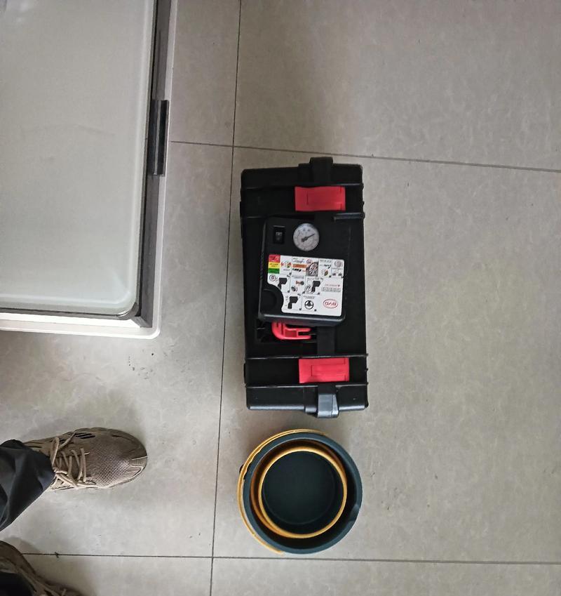 如何正确清洗空调柜机（轻松保持空调柜机的清洁与效能）