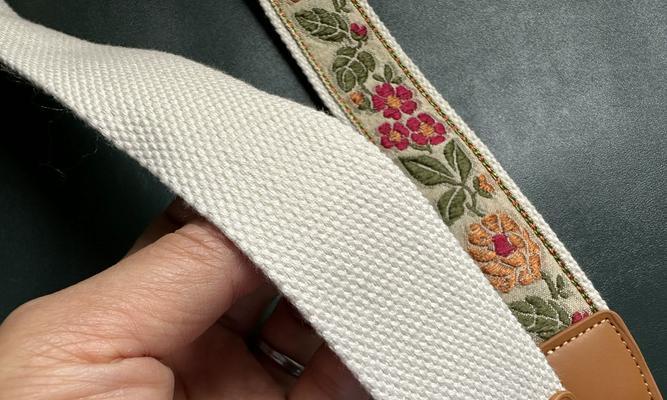 相机刺绣背带如何正确系法？有什么技巧？