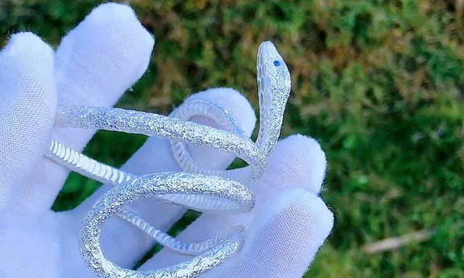 眼睛手环手工怎么做?需要哪些材料和工具?