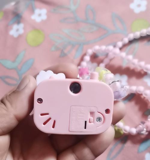 儿童相机链子的正确挂法是什么? 儿童相机链子的正确挂法是什么?