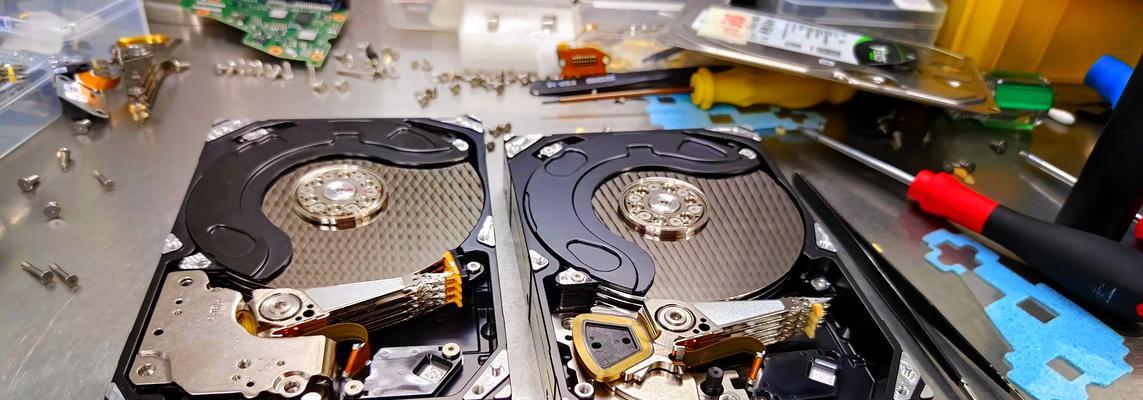 猛禽移动硬盘拆开方法是什么？拆开时需要注意什么？