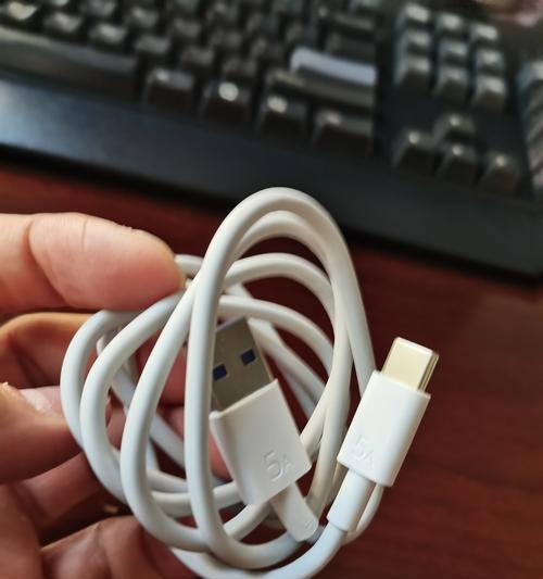 华为耳机充电教程(详细的使用指南) 华为耳机充电教程(详细的使用指南)