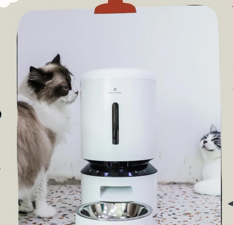 摄像头宠物喂食功能如何操作？使用前需要准备什么？