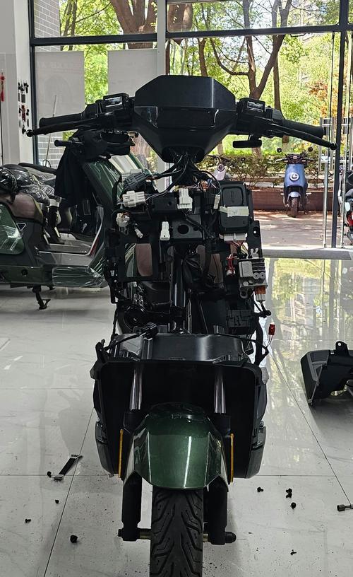 小牛电动车如何连接车载音响系统？